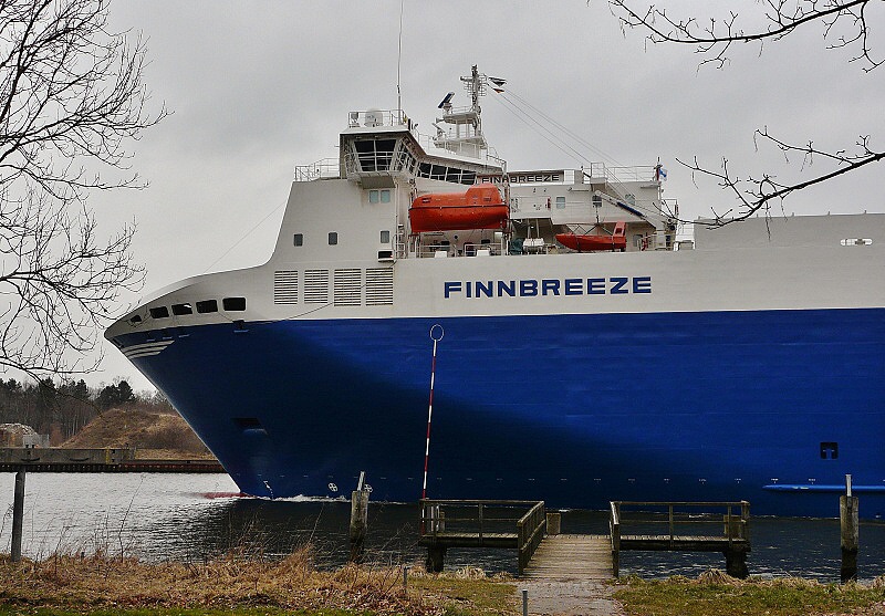  finnbreeze 01 150306 15.30 GM 2