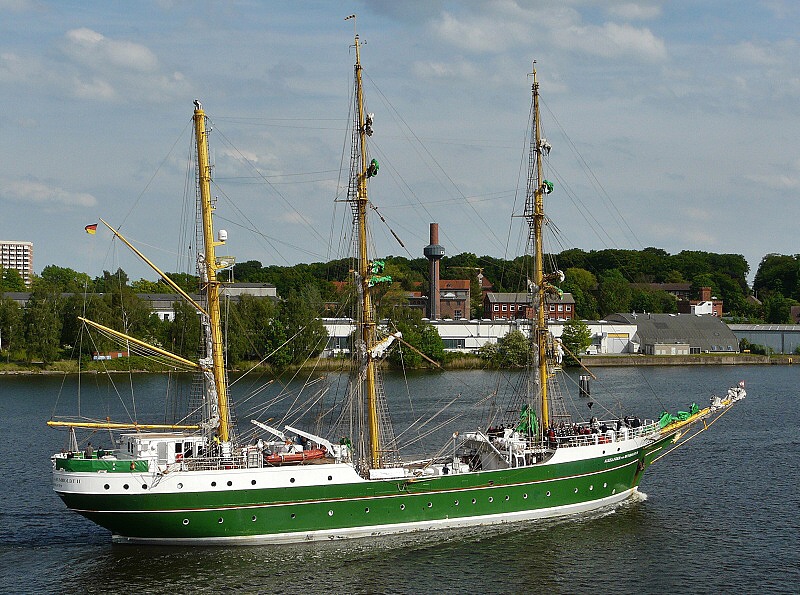  alexander von humboldt II 06 150529 16.35 NK 2